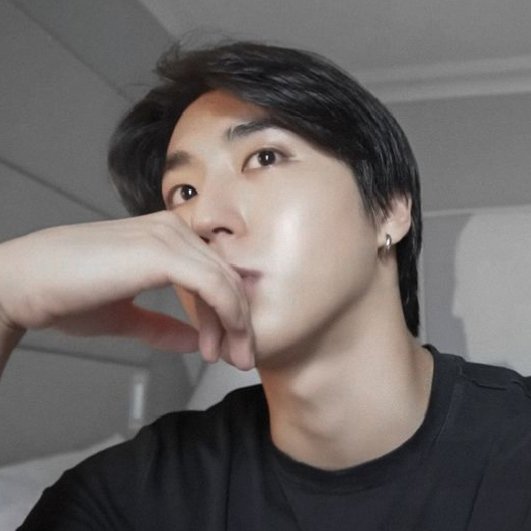 chummiiie's tweet photo. ۶ৎ mnsvng
۶ৎ silly one shot
۶ৎ rated “E” 
۶ৎ 7,515 words 
۶ৎ pregnant mnho gets jealous of jsng over little things, they fight and make up.
۶ৎ jealous mnho
۶ৎ https://t.co/ifMvVZfZ27 https://t.co/Tyq1xwOO7z