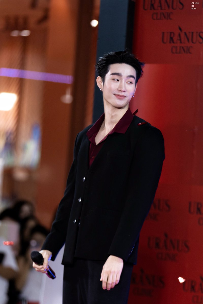 Crushinmay's tweet photo. หล่อแบบเชียงใหม่ป่ะจ๊ะ หล่อแบบมาเหนือน่ะ 🙂‍↕️

FORCE X URANUS CNX
#UranusClinicXForce https://t.co/up3Q5Q8oj0