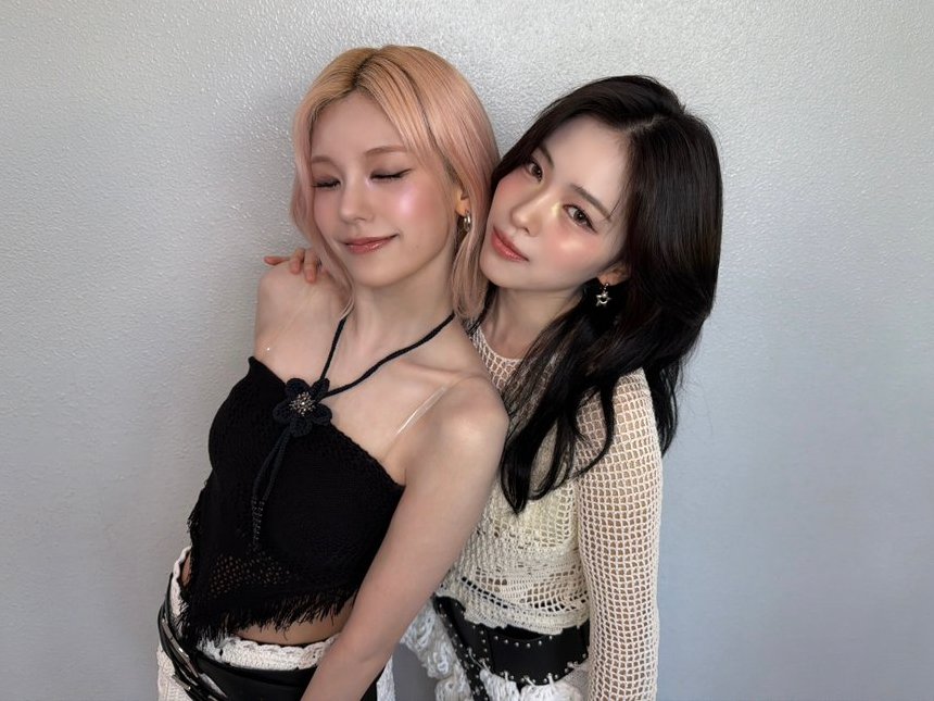 noitzynome's tweet photo. RYEJI                                                Ryujin and Yeji https://t.co/hWPsSt9xm9