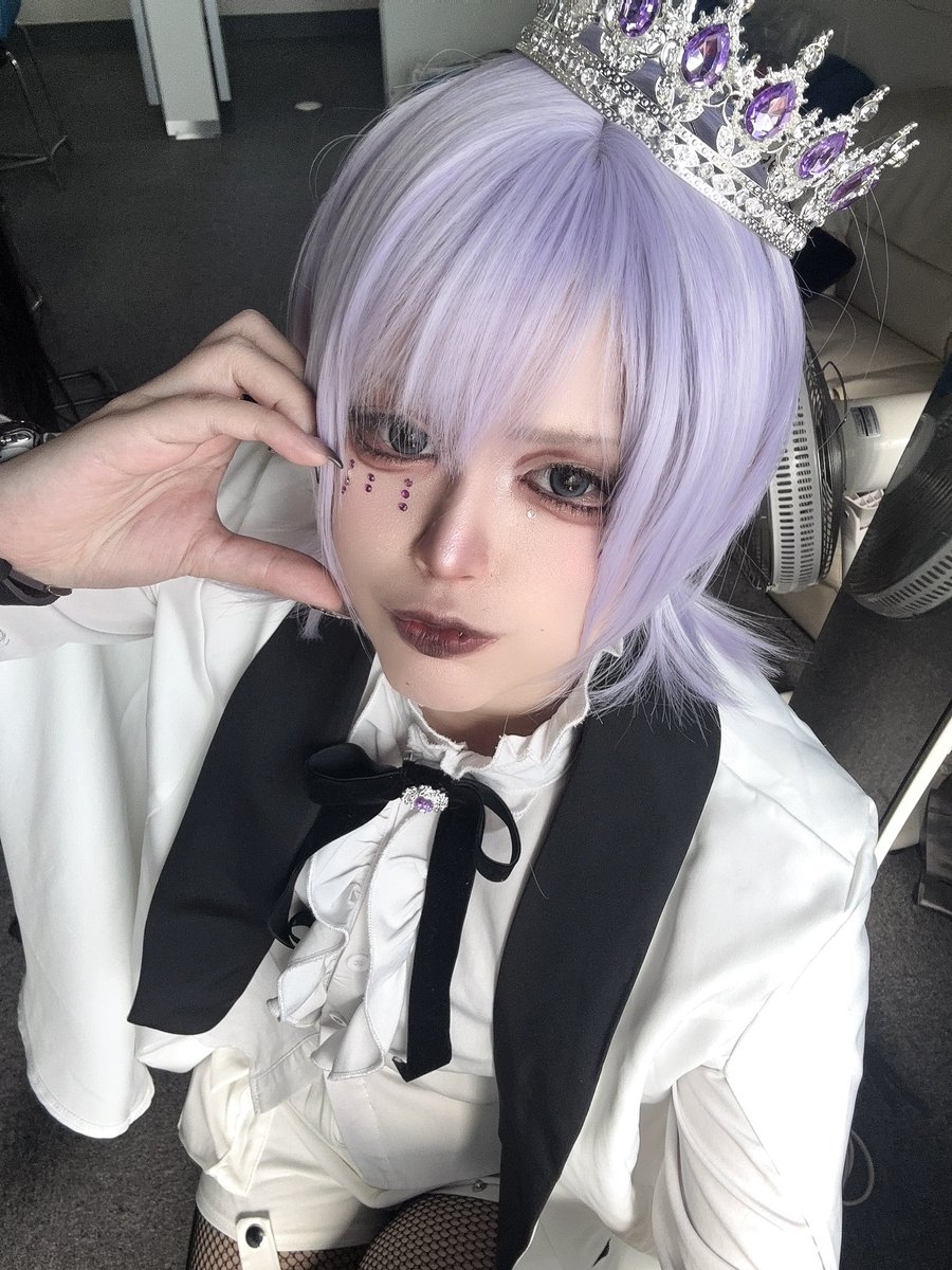 mr_nychan's tweet photo. 夜会！！！！
チェキもかんぱいも！！！たくさん！！！たくさんください！！！！！！！！ほまにこのビジュは！ないです！！！！ https://t.co/qxS4Vfk1vh