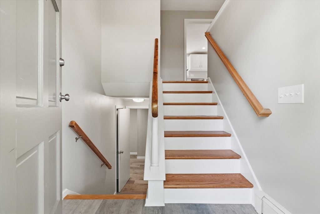 KathyForan's tweet photo. 🏡 ACTIVE | 📍 7 Blueberry Circle, Framingham, MA 01701
💲 789,900 |  🛏  4 bed  🛁  3 bath  📐 2096 sq. ft.  | 0.54 acres

https://t.co/yUz5KlbdQp https://t.co/RodAXt08sy