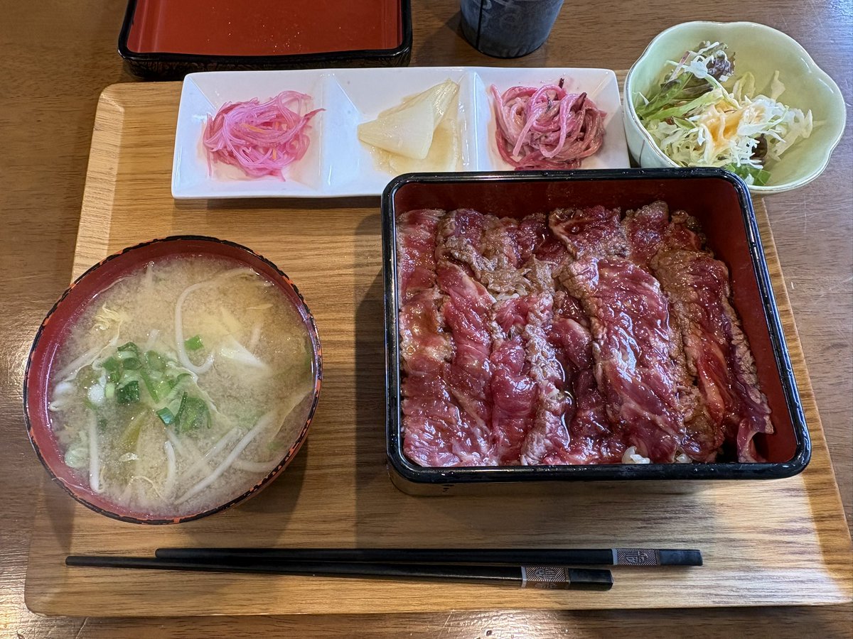 Tetsuya471981's tweet photo. みんなで美味しい物食べに行って来ました。 https://t.co/9bQ5aIeFyh