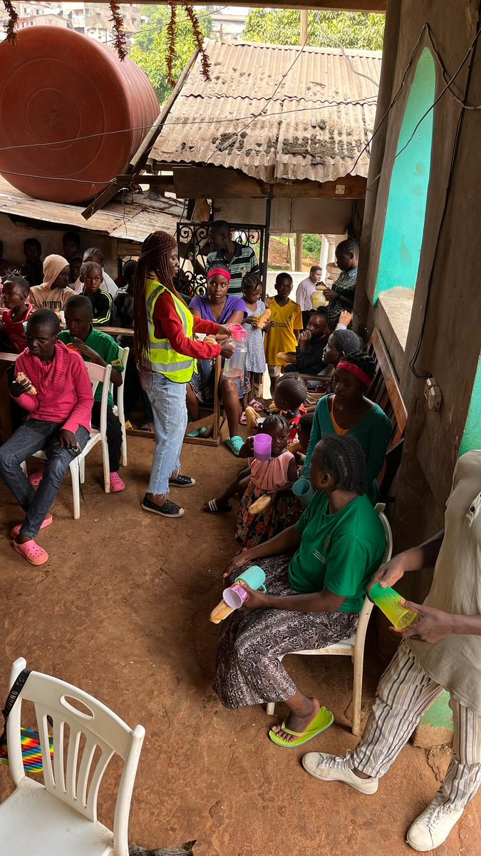 CoeurIngenieur's tweet photo. Nous avons choisi de donner ce que nous avons de plus précieux : notre temps, notre écoute et notre affection. ❤️

À l'orphelinat CASON, chaque sourire partagé nous a rappelé qu'un simple geste de bienveillance peut illuminer une journée et redonner de l'espoir.

Merci ♥️ https://t.co/6pd1vaiDXz
