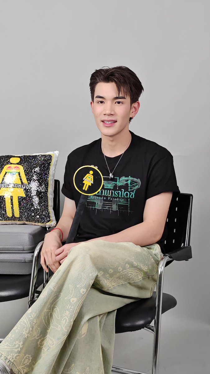 PoohChaiKonNun's tweet photo. เตรียมพบกับสัมภาษณ์พิเศษ #ผู้ชายคนนั้นจากหนังเรื่องนี้ x โฟร์ท ณัฐวรรธน์ กับภาพยนตร์สยองขวัญสุดท้าทาย #กฤษดาพาราไดซ์  เบื้องหลังและเรื่องลึกลับในกองถ่าย

เร็ว ๆ นี้ New Interview Coming Soon
 #KijsadaParadise
#Fourthnattawat #โฟร์ทณัฐวรรธน์
#13Studio #ThirteenStudio https://t.co/gXHQXukZLd