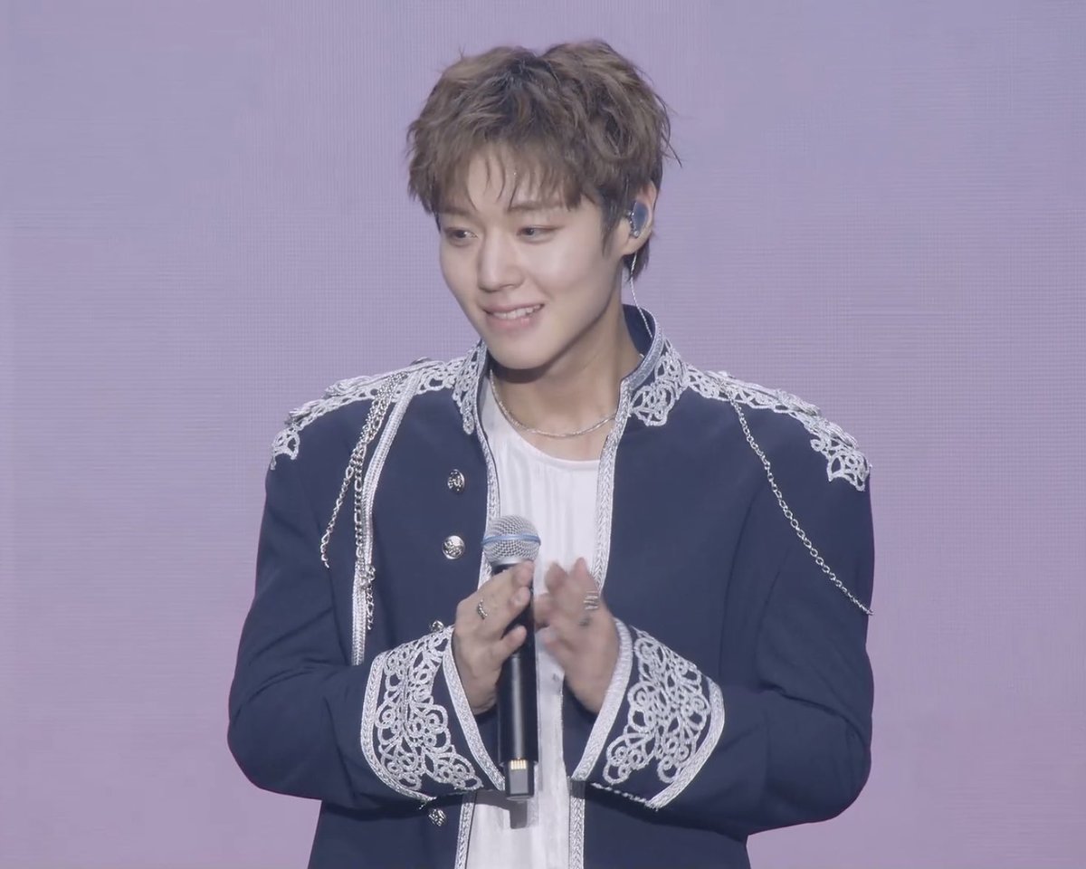 noexpiration29's tweet photo. 지훈 볶머 온 세상이 다 봐줘야만 해 
JIHOON CURLED HIS HAIR 💈 https://t.co/kugu2y7g1W