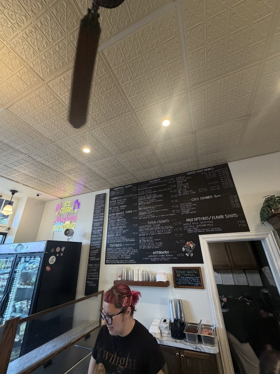 bamastallion's tweet photo. icecream nachos https://t.co/rrP3JZcE6X