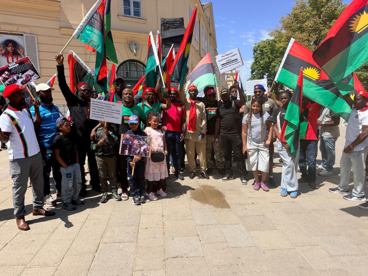 ipob_unit's tweet photo. #IPOB #Austria honored Biafra heroes  and heroines on this day 30th May 2026 in #Vienna , #Austria .
@real_IpobDOS 
@radiobiafralive https://t.co/v6BODuICWs