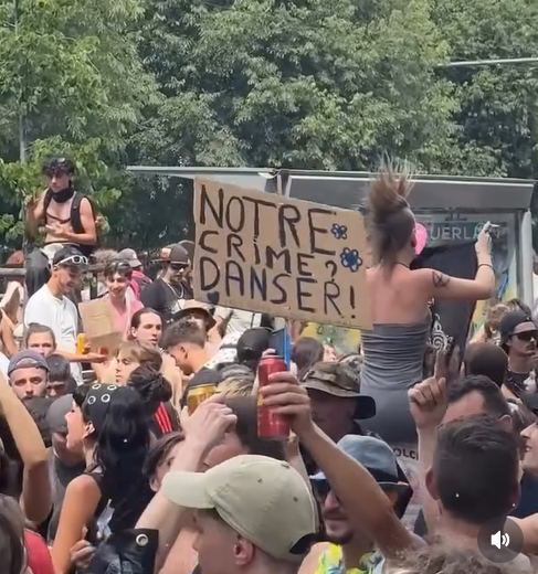 Historyatnight's tweet photo. Protests are stepping up in France against new RIPOST law criminalising free parties (images from Monpellier Manifestive demo yesterday)- more here https://t.co/udZKtvLHHA https://t.co/fgXwBUME2n
