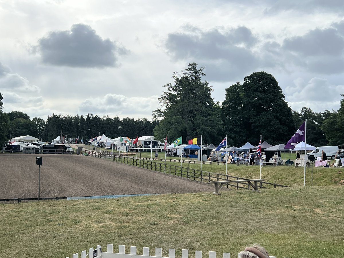 juliaglass776's tweet photo. Volunteering again at Bicton international horse trials https://t.co/pNH9xGsrZK