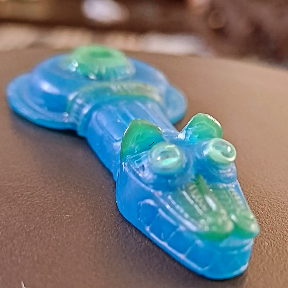 caledonianforge's tweet photo. A wax carving I started over a year ago but have revisited (the green bits mostly) over the last few days and just need to finish off. Ireland: Unprovenanced Insular object turned into a brooch, possibly Islandbridge. Once cast in bronze the whole thing will be gold plated. https://t.co/n5OYpzZqgR