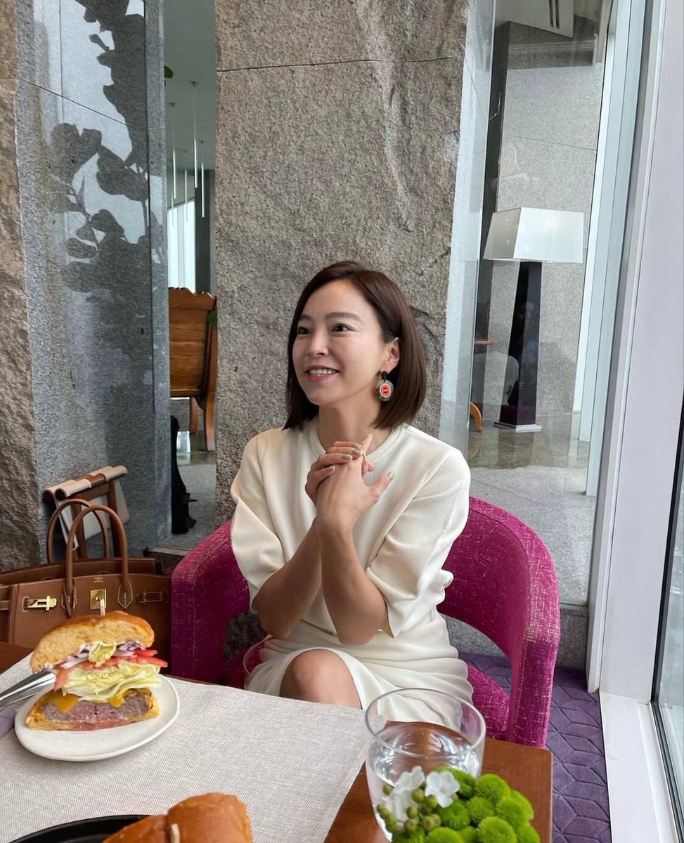 LizzySFSC tweet picture