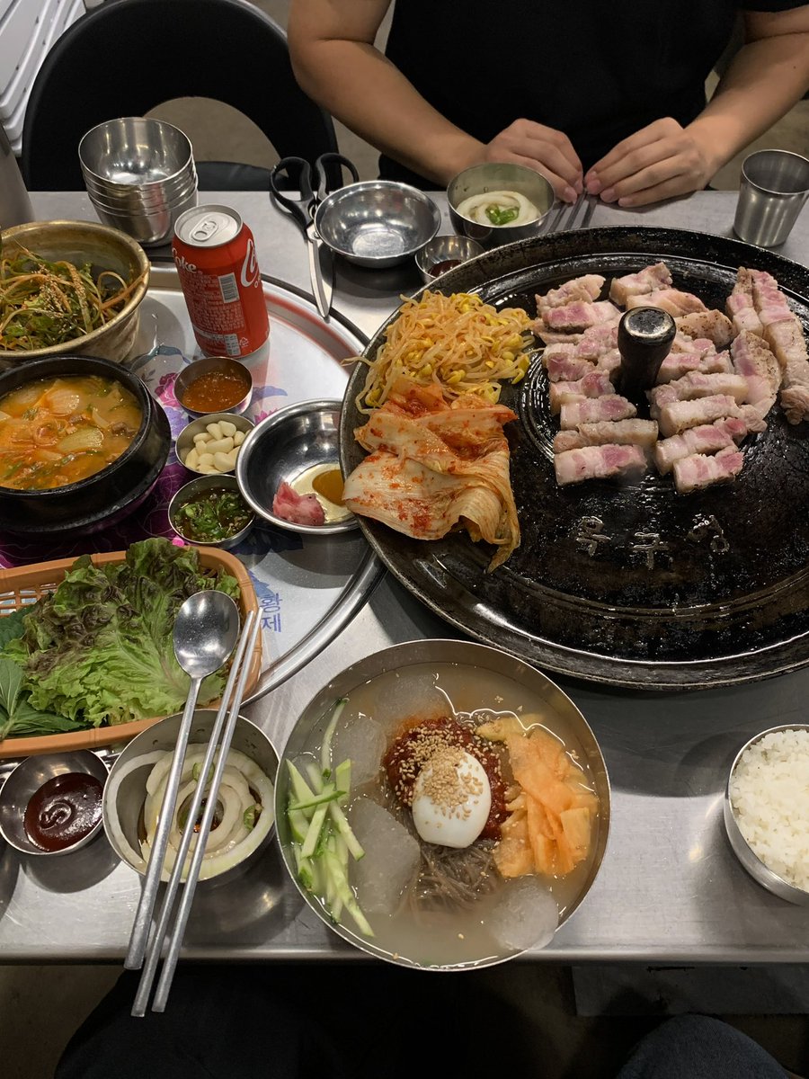 primrosyeon's tweet photo. 외국인친구 오면 조은점
핑계로 친구들 다 불러낼수잇음 🫪🥹🥹 https://t.co/6JqF0vdGIG