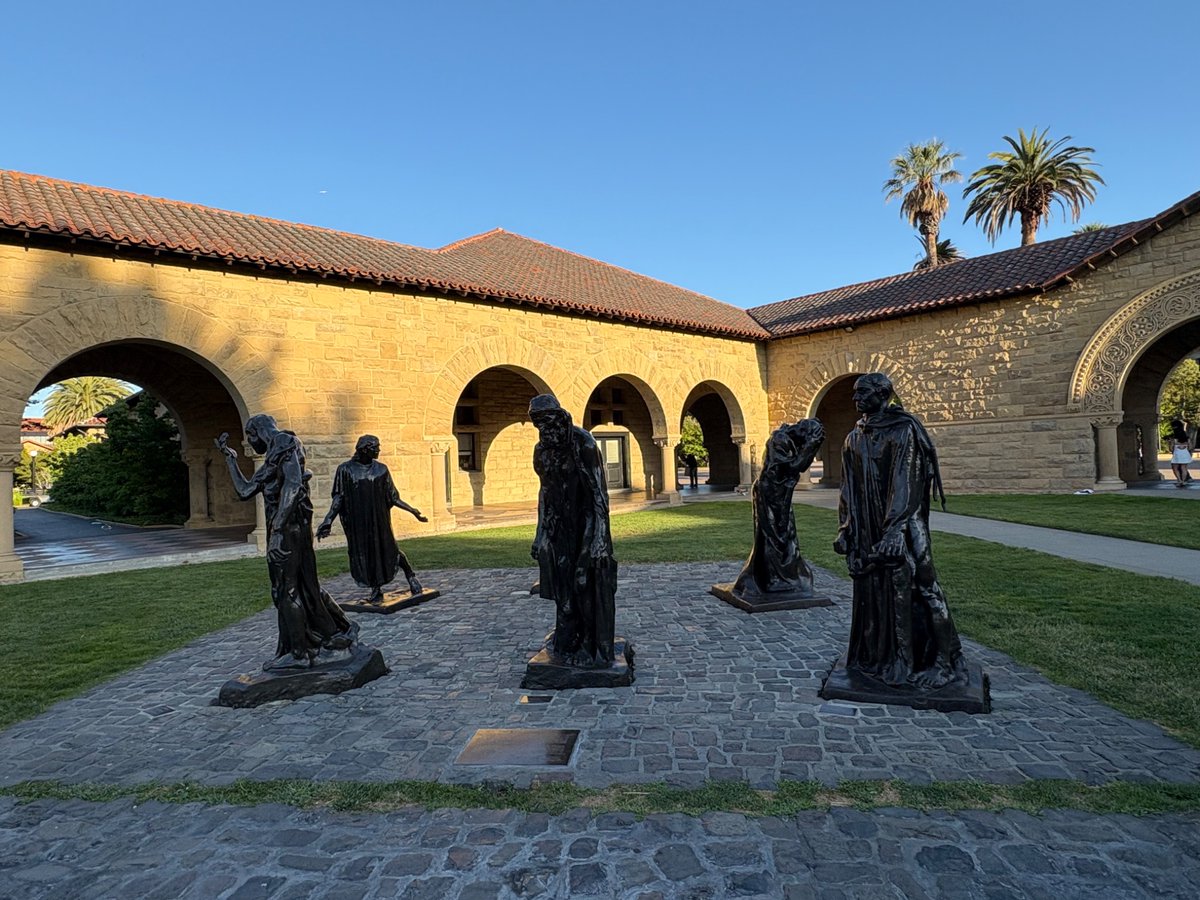 yurituki1121's tweet photo. サンノゼ・スタンフォード大学内の美しい教会⛪️
野生のリスがいたり🐿️
ロダンの彫刻があったり✨
#fanimecon 2026
#スタンフォード大学 https://t.co/O1QevWHbQd