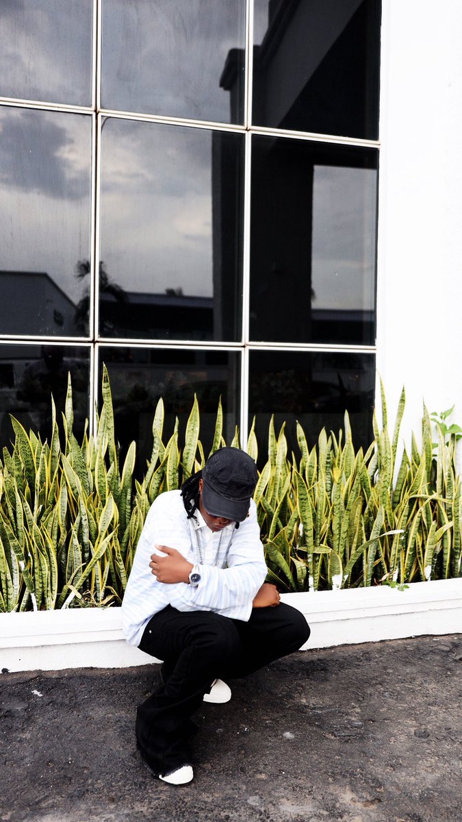 flyckoxyz's tweet photo. too much efizzy,icy icy.🧊 https://t.co/wEgtzBjfeT