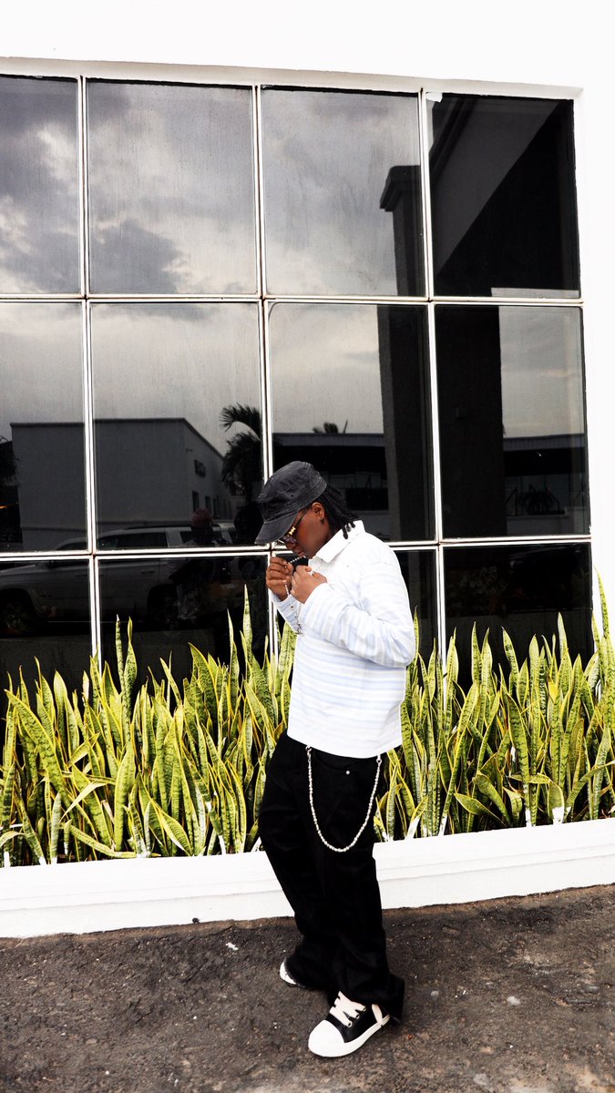 flyckoxyz's tweet photo. too much efizzy,icy icy.🧊 https://t.co/wEgtzBjfeT