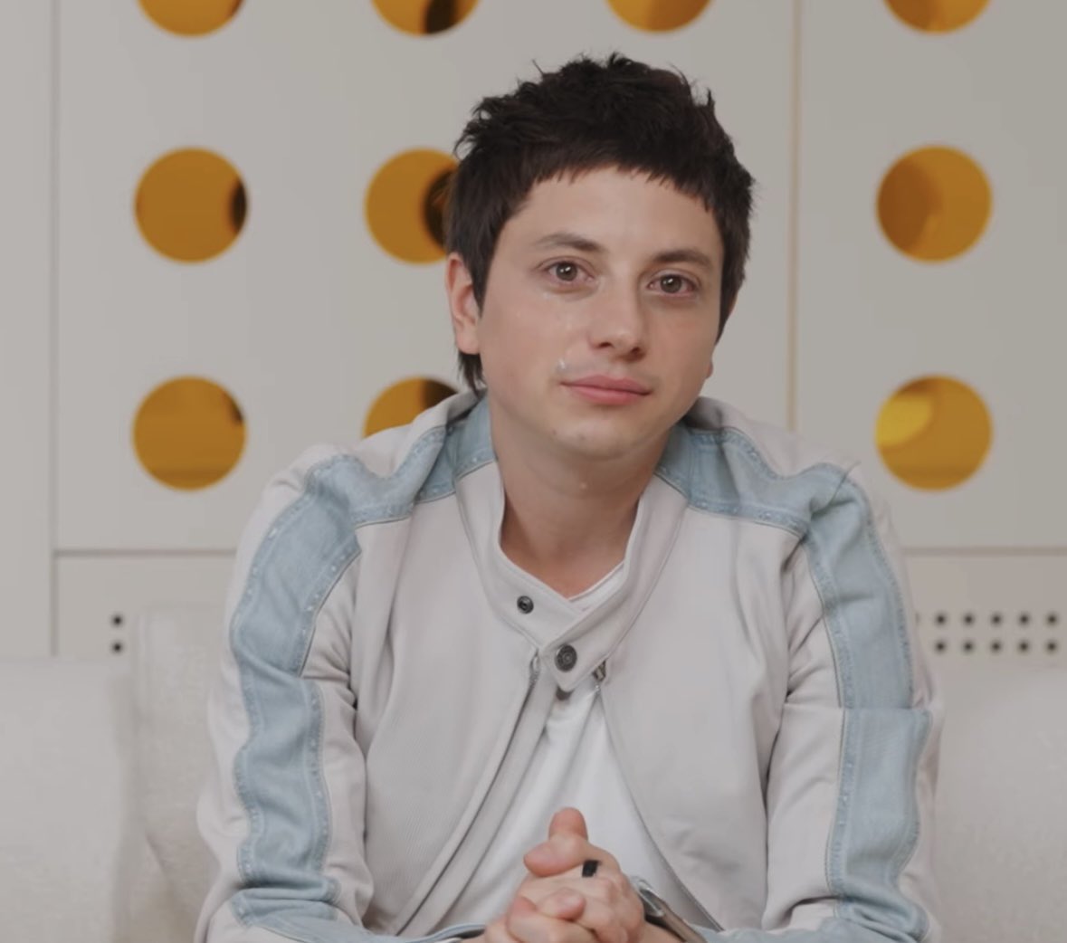 _s4eta's tweet photo. Yo cuando vaya a un concierto de CA7RIEL &amp; Paco amoroso y salgan CA7RIEL &amp; Paco amoroso a cantar canciones de CA7RIEL &amp; Paco amoroso https://t.co/7J2fACPzKL