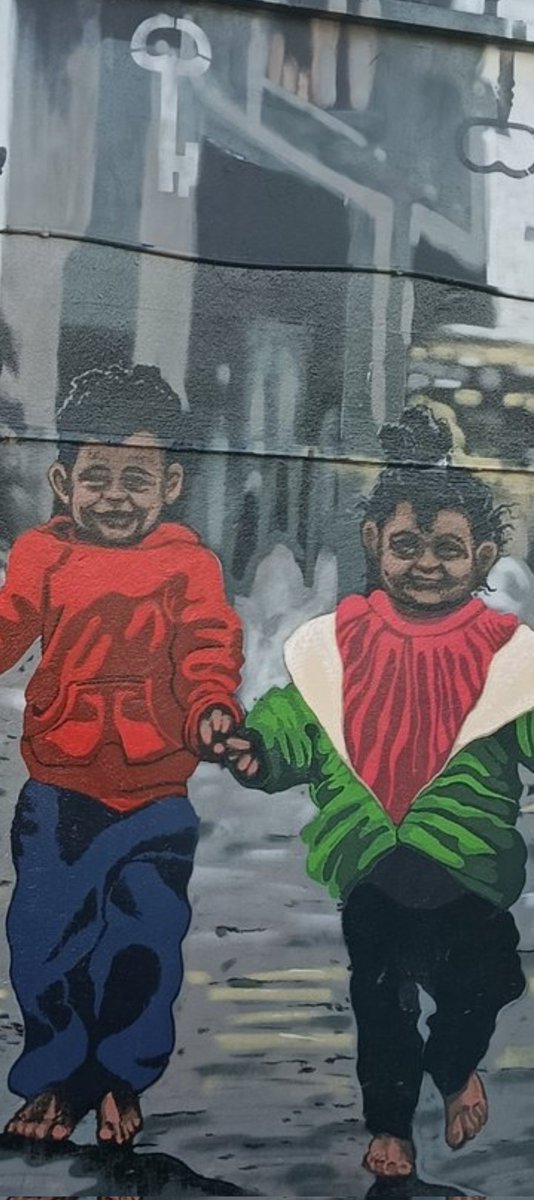 KenORiain's tweet photo. @Eirealainn2024 Ah lad, nobody should be calling this crap art 😂 https://t.co/nX36Wpb5Ef