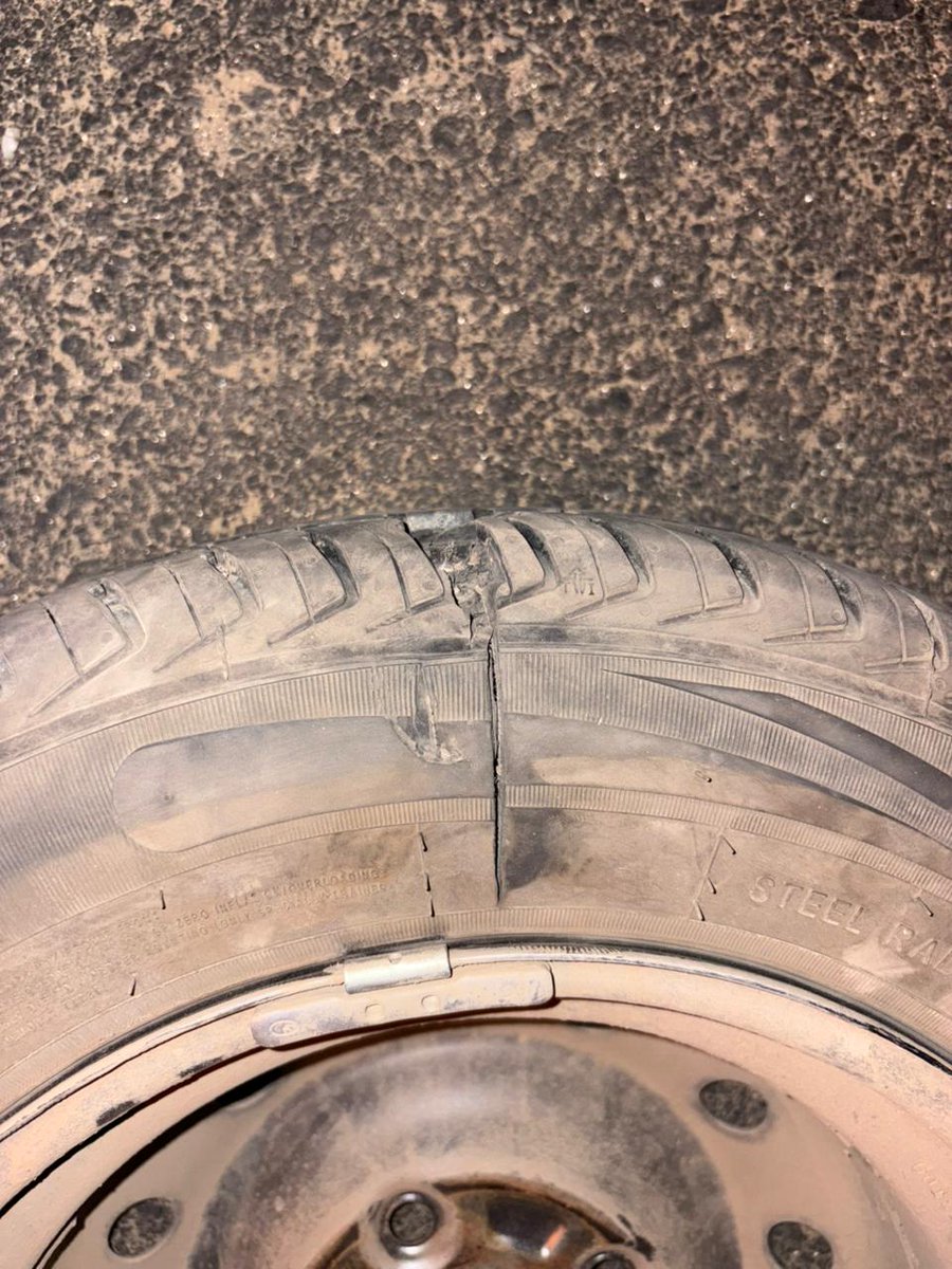 RDVERMA76's tweet photo. I BUY ALTO K10 on DATE 10-12-2025 FROM GOYAL MOTOR NALAGARH, TWO TYRE HAS BEEN BURST (ONE - GANGA EXPRESSWAY AND SECOND- STATE HIGHWAY) TYRE - COMPANY - JK  NEED TO INVESTIGATION AND @JKTyreCorporate @JKTyreRacing @Maruti_Corp @K10Maruti @MSArenaOfficial @maruti_swift @JK_Tyre https://t.co/SIhr1Fv4Vk