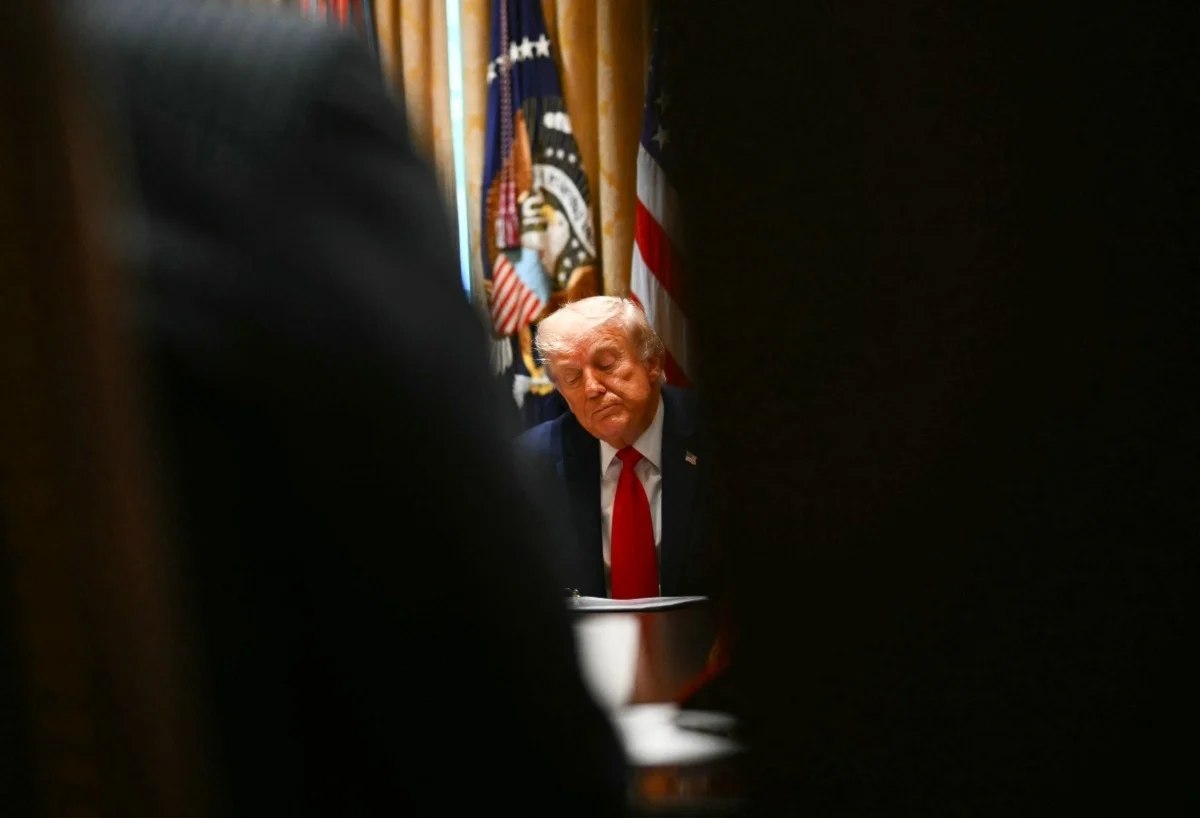 Alba_____22's tweet photo. Trump endurece propuesta de acuerdo marco con Irán, según NYT

Donald Trump presentó nuevas condiciones para un posible acuerdo con Irán, mientras persisten diferencias sobre el estrecho de Ormuz, los activos congelados y el programa nuclear. https://t.co/R2Jyh6zuCi