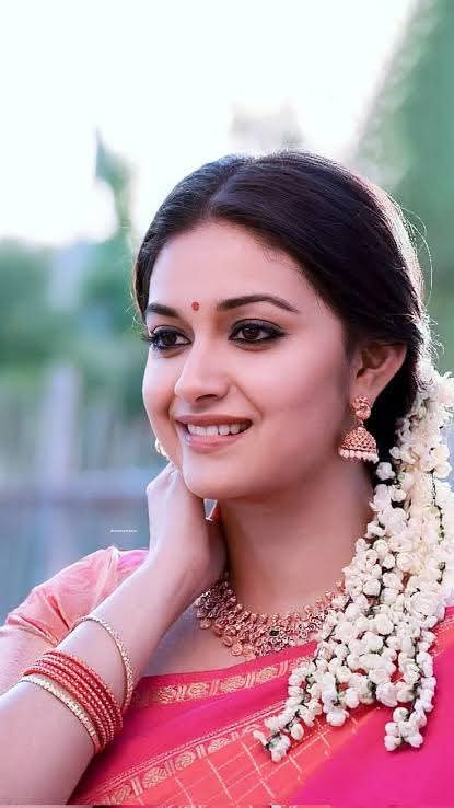 KeerthyF68182's tweet photo. #keerthy ♥️ https://t.co/JNTbycM4lC