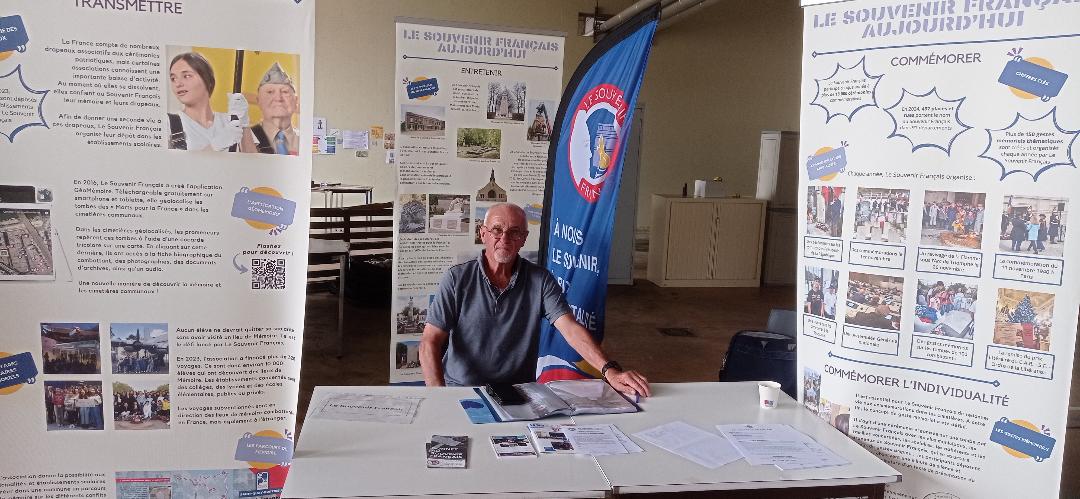 SF85_LRSY's tweet photo. Merci au groupement de gendarmerie départementale de la Vendée de nous avoir invités à ses portes ouvertes, le samedi 30 mai 2026, de 10 h à 17 h. De belles rencontres et de très beaux échanges ! #souvenirfrancais #PaysdelaLoire #Vendée https://t.co/TlwPXCe7Yi
