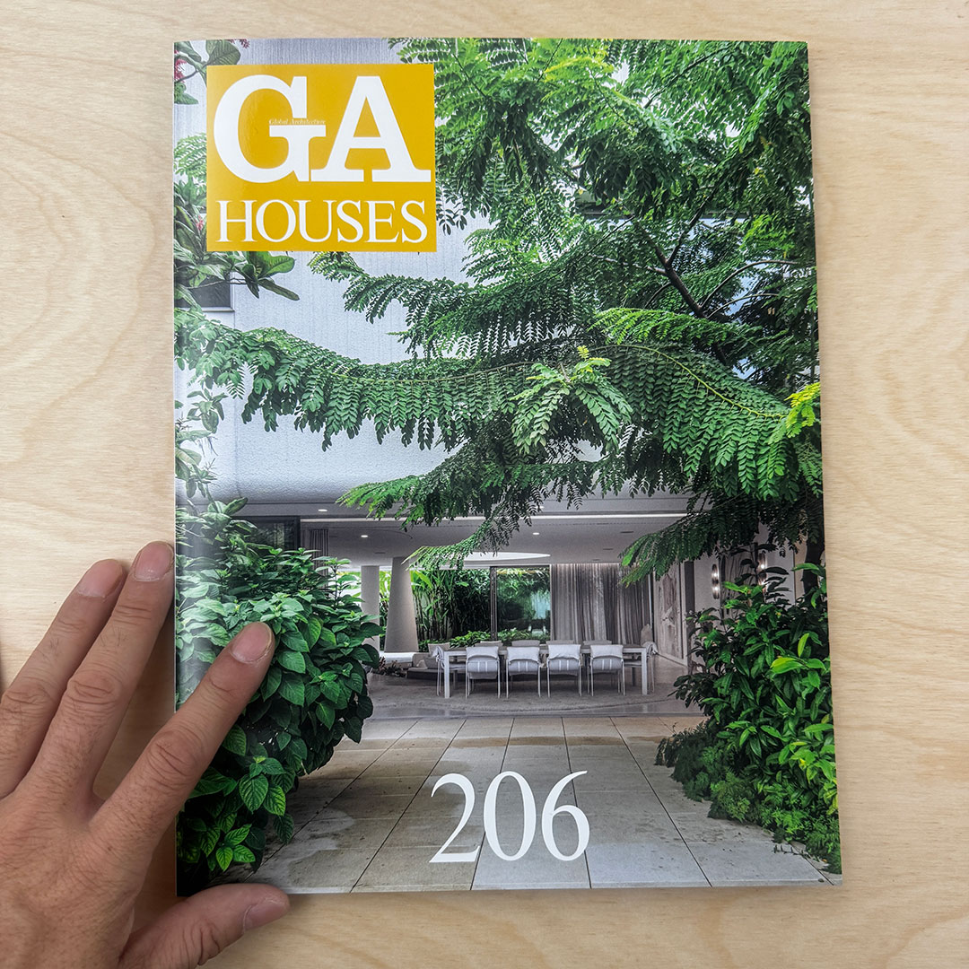 youshimada's tweet photo. GA HOUSES 206に、「壬生の住居」と「紫竹の住居」が掲載されました。 The newly published GA HOUSES 206 features two of our recent houses, "House in Mibu" and "House in Shichiku." #tatoarchitects #publication_tato #House_in_Mibu #House_in_Shichiku #GAHOUSES https://t.co/00X5ZidPjv https://t.co/ndUvqpjLtP