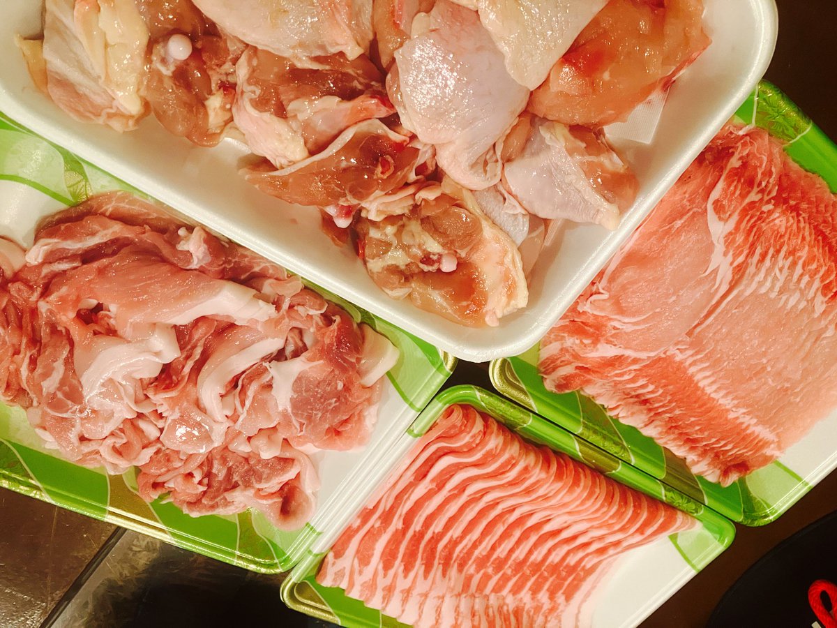 toarubar666's tweet photo. スタートします。
余るほどあります。
うどんも米もありますー！
連絡お待ちしてます♪ https://t.co/EzQe6gBcFX