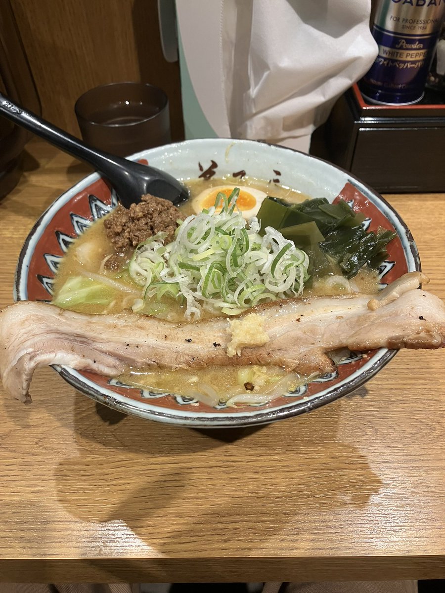 Spinel_1173's tweet photo. お家帰るンゴ｡･*･:≡(　ε:)
ひたすら飲んで疲れたけど、楽しめました！！

明日、普通に仕事かぁ……(  ˙-˙  ) https://t.co/f4uvlMczVF