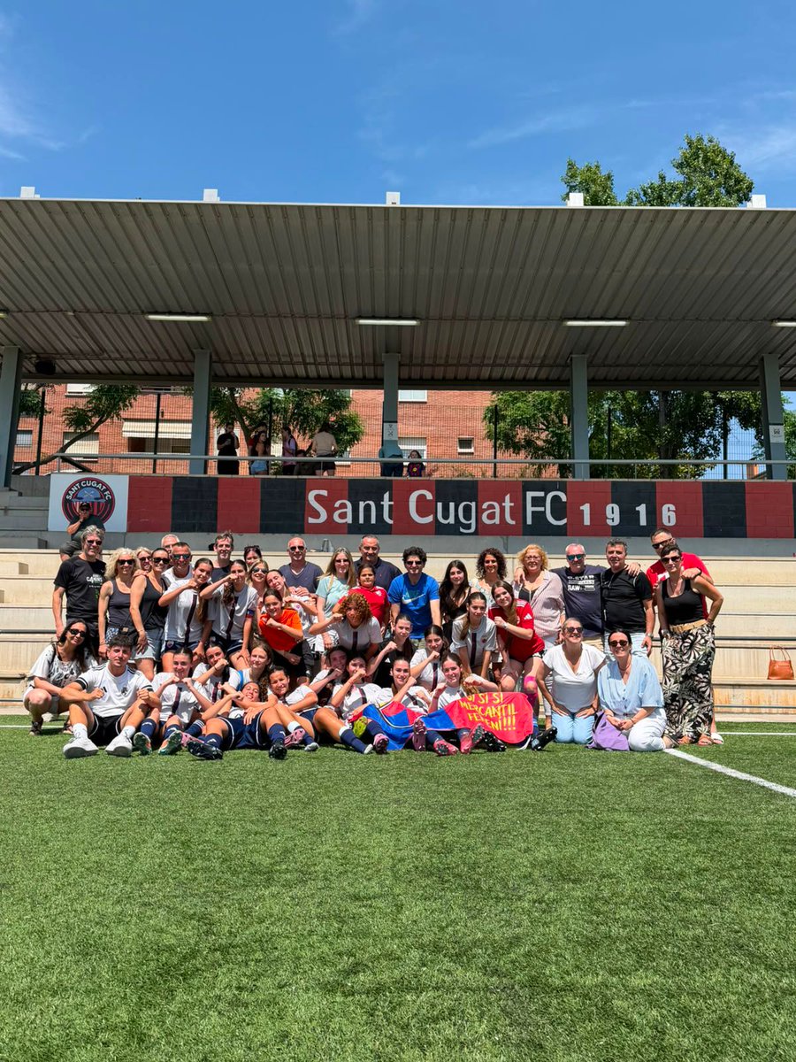 CEMercantil's tweet photo. 🔴🔵 𝗖𝗔𝗗𝗘𝗧 𝗙𝗘𝗠𝗘𝗡𝗜 "𝗕"
🔵🔴
🏆2a Divisió
@SantCugatFC 0 - @CEMercantil 1.
⚽️ Aina Alarcón 

#CEMCadFemB https://t.co/XRMtTcGFoh