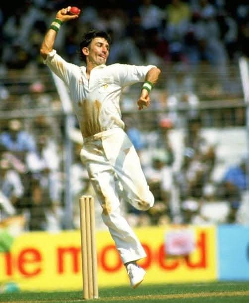 Fan Account Billy Bowden tweet media