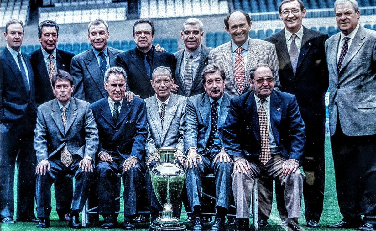 Rancoma_'s tweet photo. Este 31 de mayo cumple 83 años Don Raúl Cancio Palacio. Leyenda viva del fotoperiodismo de nuestro país, madridista y autor de tantas y tantas imágenes emblemáticas de la Historia del Real Madrid. Salud y muchísimas felicidades, amigo.
📸 Fotografías de Raúl Cancio. https://t.co/5Yb54Ispmo