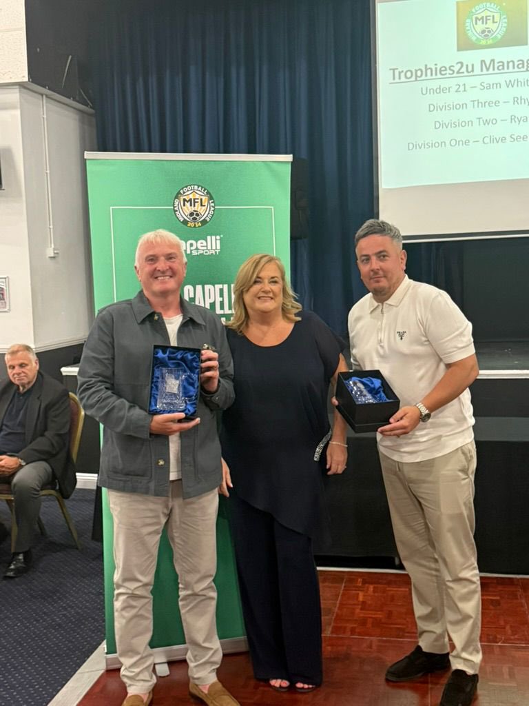 Knowle_FC's tweet photo. Midland Football League Division One Managers of the Season 🏆

Clive &amp; Matt Seeley. Our treble winning managers 🏆

What a year to be a Robin. 🔴⚫️

#UpTheRobins | #100thYear https://t.co/RWf1iBwqy9
