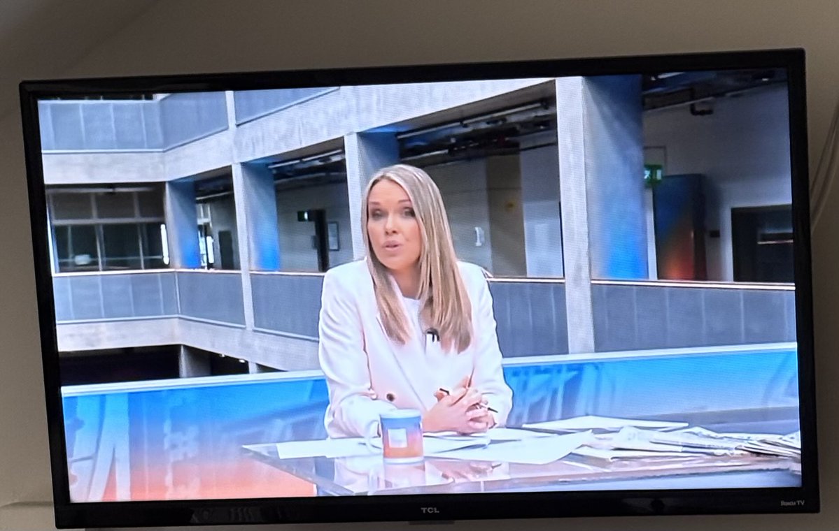 J. Broon tweet media