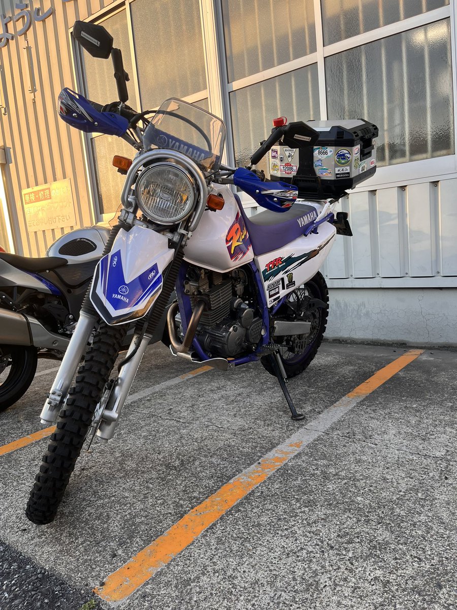 TEKIYARaid's tweet photo. 今日でレイドとお別れです😭

オン、オフ、クロスミッション、SSTRといろんな所を走った良き相棒でした！
次のオーナーさんの所でも楽しく走って貰えれば☺️
今までありがとー https://t.co/LBDxokmQ6o