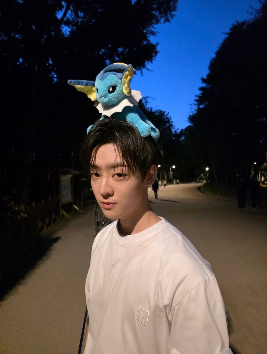 palang_22's tweet photo. 이렇게 또 나만 늙어가지.. https://t.co/HJrZUtshK9