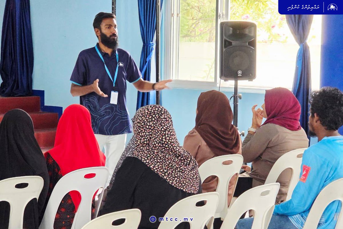 MTCCPlc's tweet photo. #Highlights of the RTL Ferry awareness session we held at M. Dhiggaru.We would like to extend our gratitude to the Dhiggaru Council, school and SOEs on the island for their help and cooperation with this session. #RTLFerry #ConnectingRaajje #RayyithungeKunfuni https://t.co/meYZ6nMABY