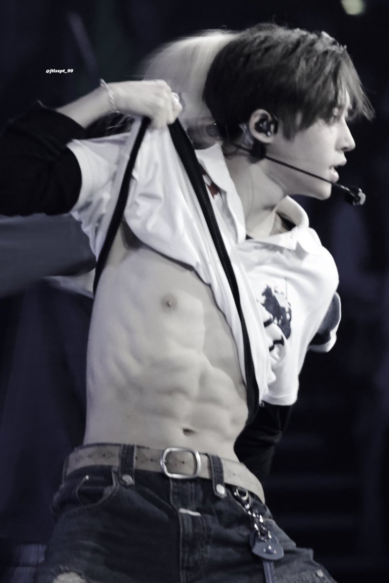 xlwhgdkwuqjfla's tweet photo. 차이냥즈 복근대파티 https://t.co/ANPogNZ36g