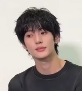 allforrann's tweet photo. ตัดผมแล้วเหมินตอนเร้ก ๆ เลย น่ารัก .. ㅠㅠ https://t.co/DWXb9543dA