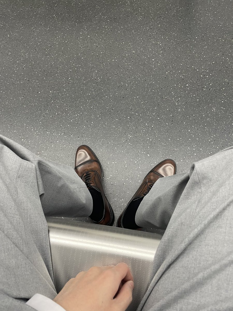 LinSen0908's tweet photo. 正装ootd https://t.co/1pjrji9qyw
