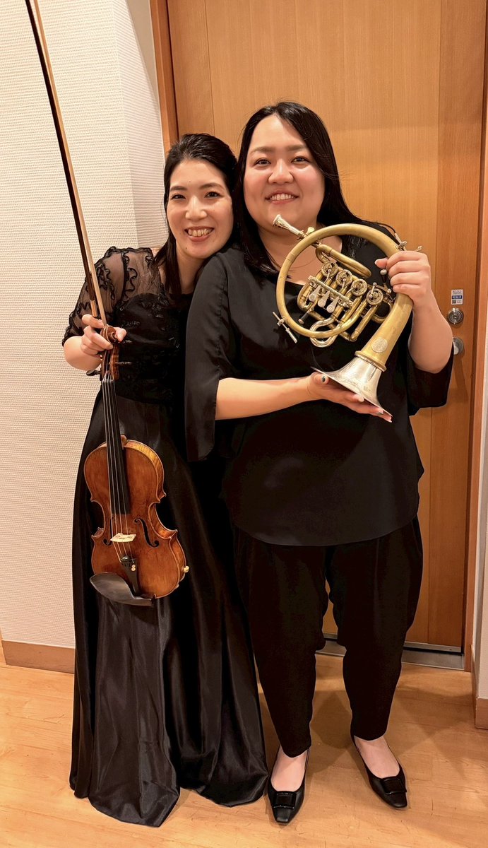 violibon's tweet photo. 札響定期、Mo.グランディとのマーラーSym3でした👏✨ソロや強奏のエネルギーに圧倒されながらも、トレモロの色彩や和声の移り変わりが深く印象に残った90分でした。

生涯忘れないであろう素晴らしいポストホルンを吹いた籠谷春香さんとは日本音楽コンクール同期で、22歳からの仲間😭👏道産子です‼️ https://t.co/lul5D5ovlM