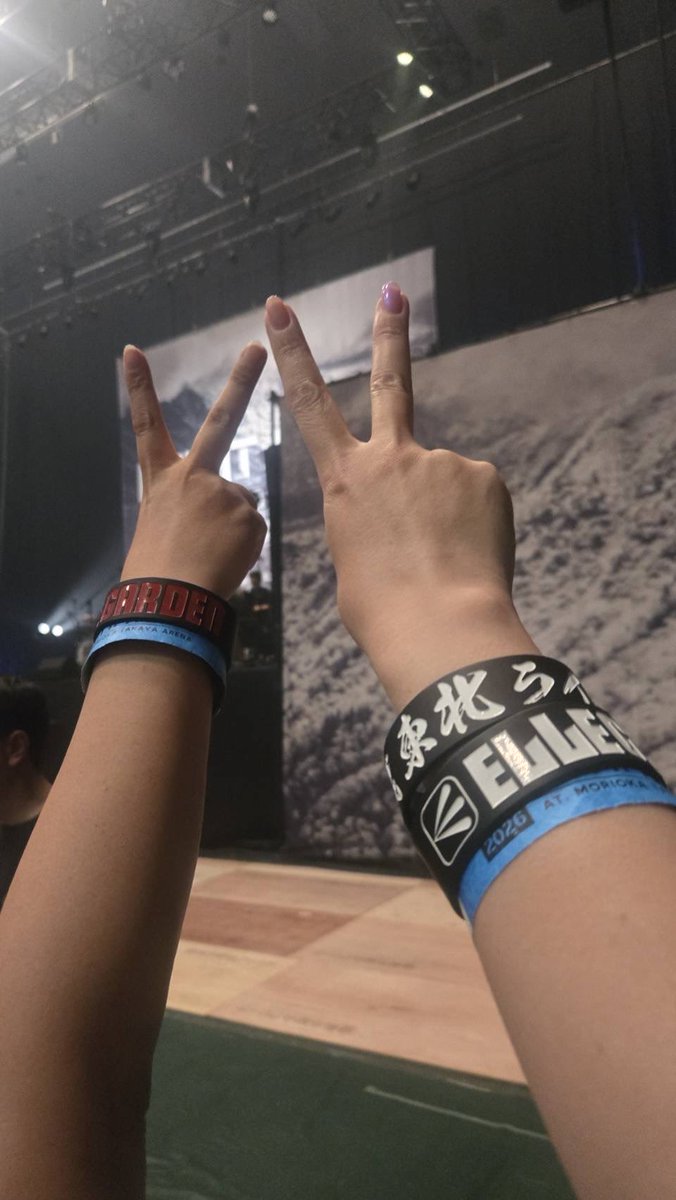 hidemin_UNICO's tweet photo. 本日の現場🎸
FIGHT BACK 2026 Day2に行ってきた！

長丁場頑張ったー！
ジーフリ辺りから前方へ
エルレで最前になれたーー🙌
視界良好で柵って素晴らしい！笑

高架線で無事に泣き
本日も最高なライブでした♡ https://t.co/knjmqxtCwT