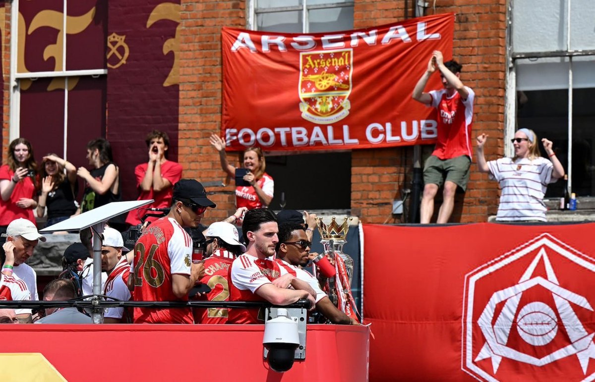 C80660Edran's tweet photo. It didn't work as we planned but let's get the parade started🙂...... COYG ❤️‍🩹 https://t.co/IULdjChKB7