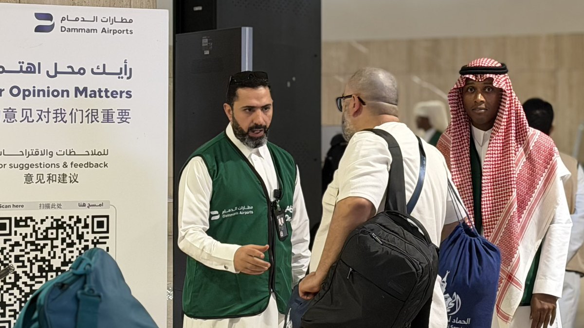 TheRoyalKSA's tweet photo. شكراً لفريقنا الإعلامي المبدع الذي كان عيناً للفريق ونقل مشاعر البهجة والحفاوة بكل احترافية وضعت بصمتها في القلوب 
🎥 تصوير ومونتاج الفيديو: المتطوعة نوره طاهر الفرحان
 📸 عدسة التصوير: فاطمة علي الجارودي https://t.co/cUKjyAcR3m