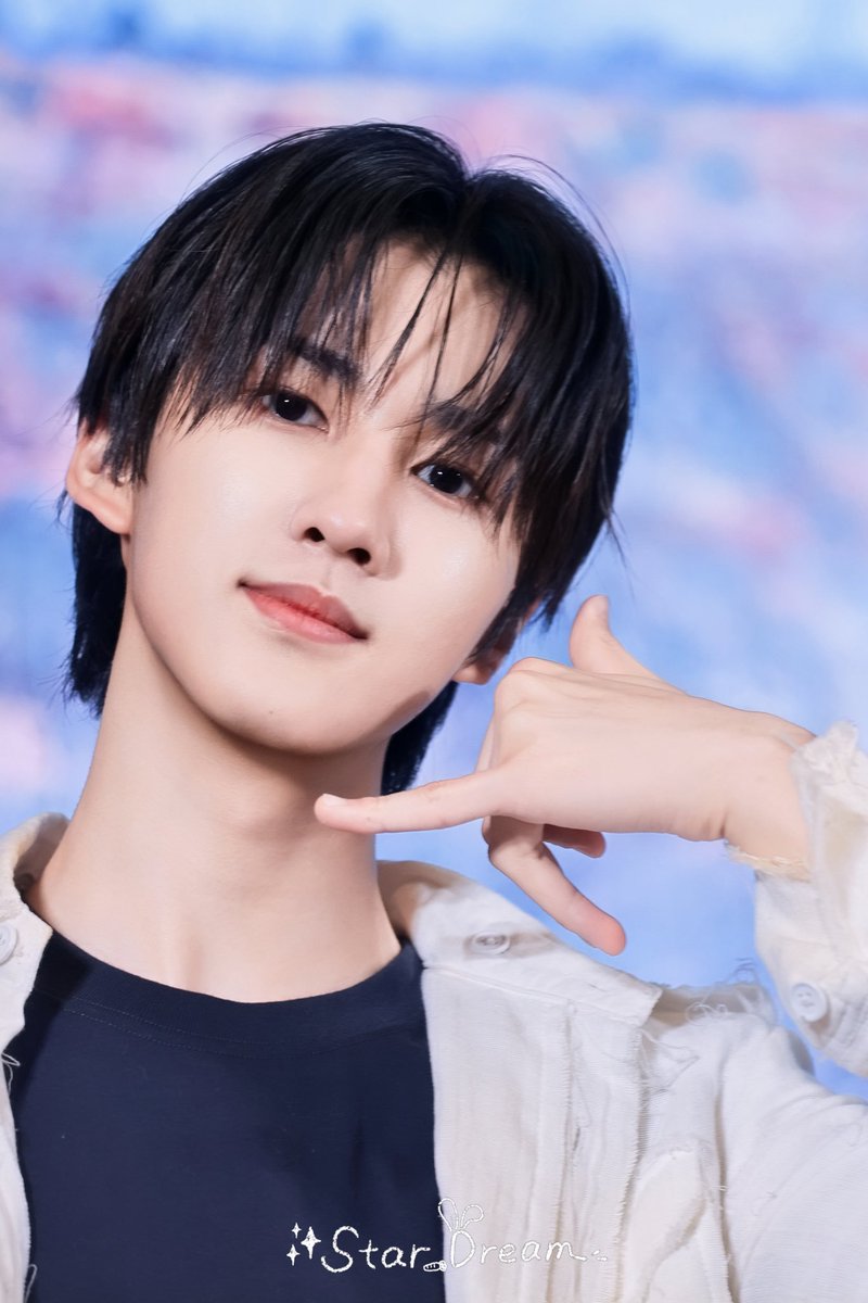 Stardream_JH's tweet photo. 260531 YZY✨대면 팬싸

귀여워? 멋있어? 주환!

#주환 #JUHWAN
#AxMxP #에이엠피 https://t.co/HyVOUTOxkD