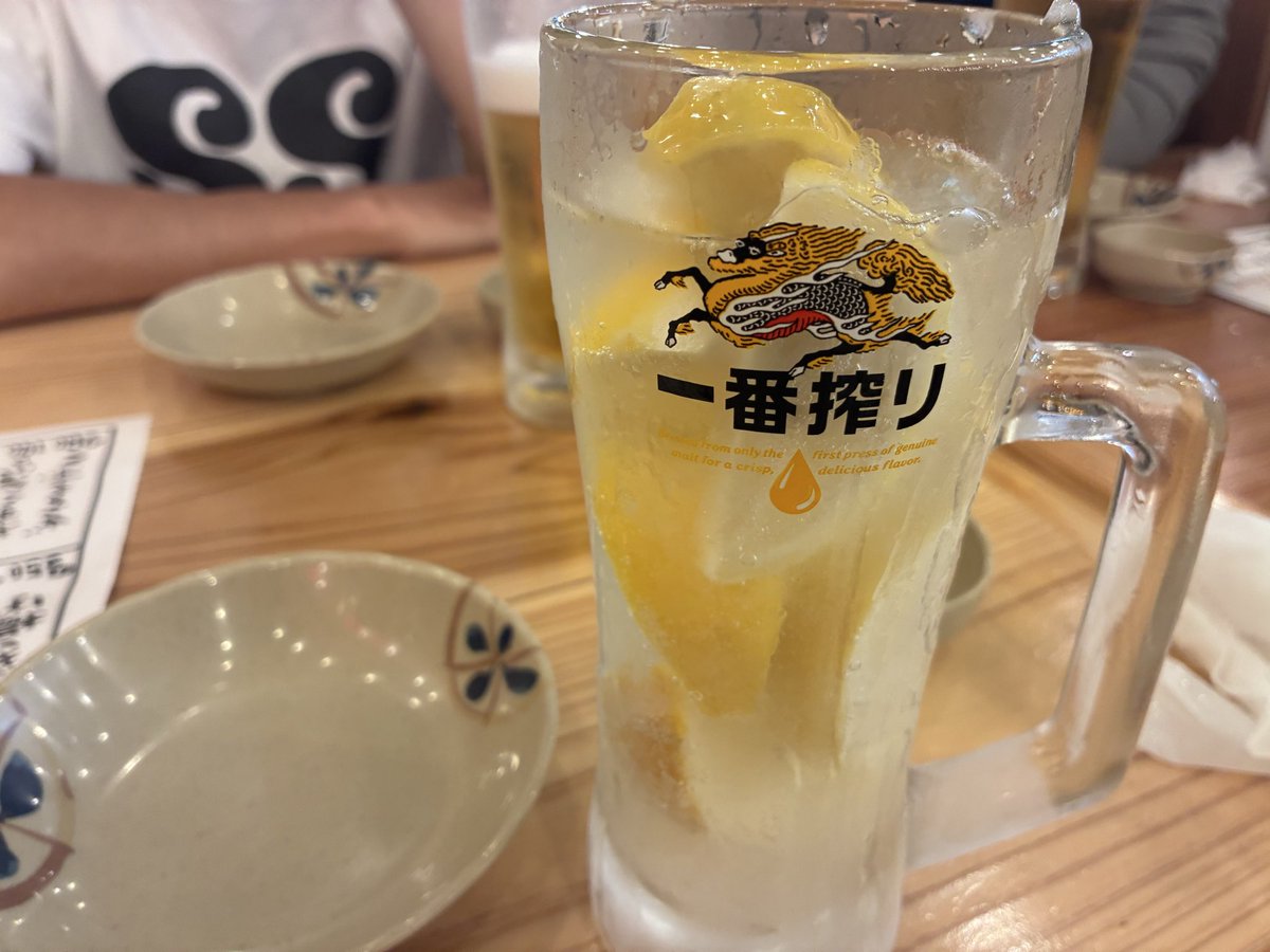 mgrgrgr00's tweet photo. スタジオ後の飲み会🍶 https://t.co/ZvMFeCJvED
