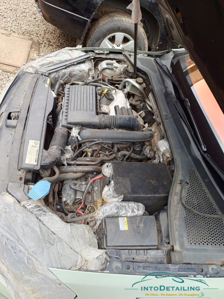IntoDetailing_'s tweet photo. Open your bonnet right now.
Be honest, when's the last time anyone cleaned under there? 😅

END MONTH RESET -  ENGINE DETAIL 🔧 (VW Golf TSI)
✅Engine bay fully degreased
✅Plastics dressed & restored
✅All grime & fluid residue…gone
✅Looks like it just left the showroom

A clean engine bay runs better, stays cooler & boosts your resale value.

Unaizoea mpaka huoni tofauti…we see it. And we fix it.

📲WhatsApp to book your June service:
0725 663 274 | 0115 845 392

📍 Nairobi | IntoDetailing: We clean. We restore. We transform.

#IntoDetailing #EngineDetailing #NairobiCars #CarCareKe #EndOfMonth #VWGolf #GolfTSI