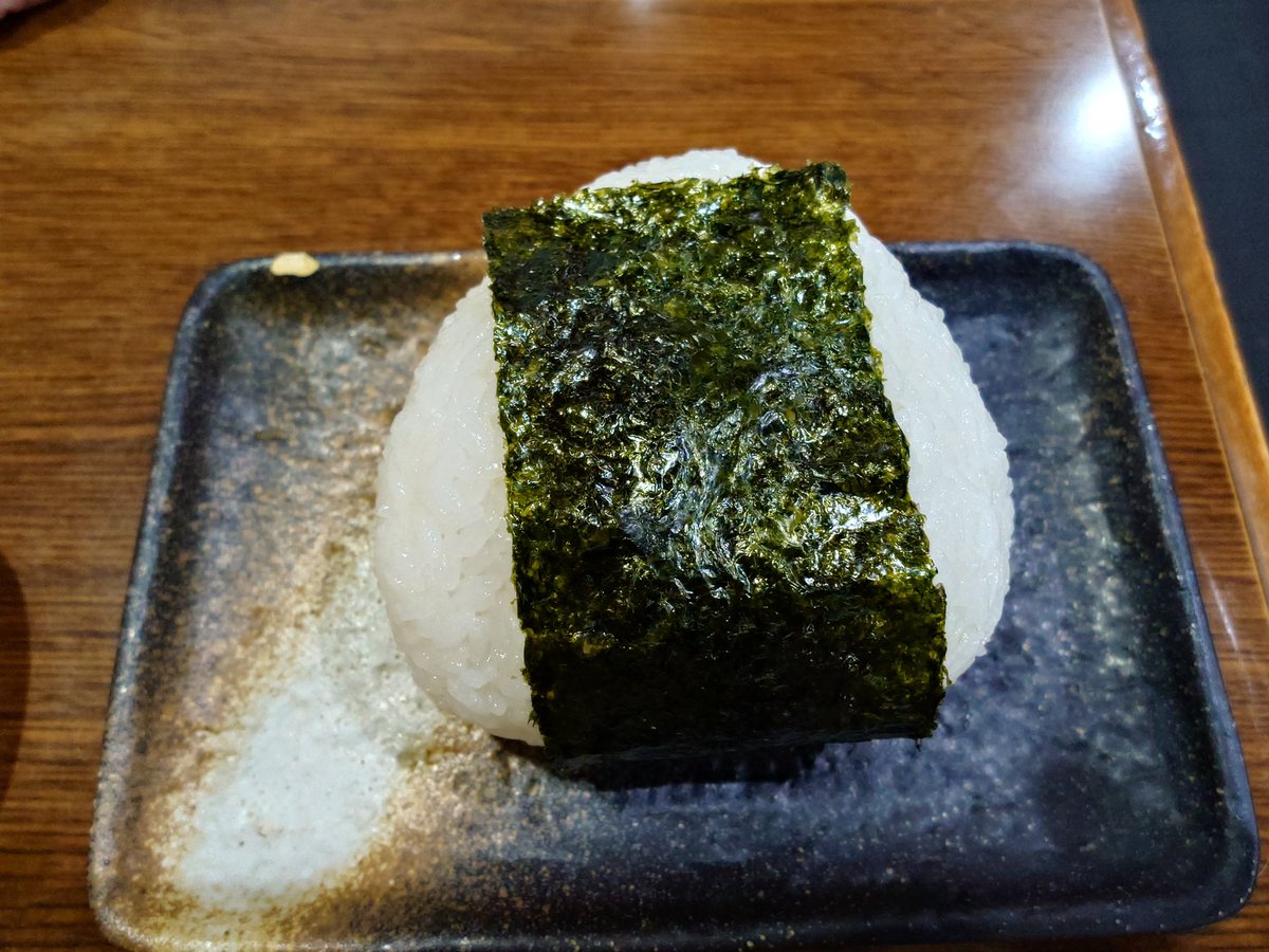 KkRedwhite's tweet photo. 明日からの戦いに備えて
#呑み処食べ処たかの羽田本店 https://t.co/dPX5pNWEou