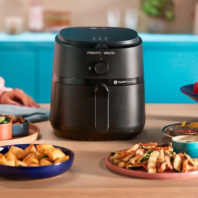 TechIndica's tweet photo. 🍟 CROCANTE POR FORA, MACIO POR DENTRO

Fritadeira Air Fryer Philips Walita Série 1000 XL 4,2L 127/220V

🔥 DE R$329 | POR R$314,91 em 9x
🎟 CUPOM: QUASE6D06

👉 https://t.co/5x2oeFqWM4

📲 ENTRE NO GRUPO:
https://t.co/1m1FfILgV7

#BBB26 #techindica #sstvi https://t.co/uhiuLHNXCc