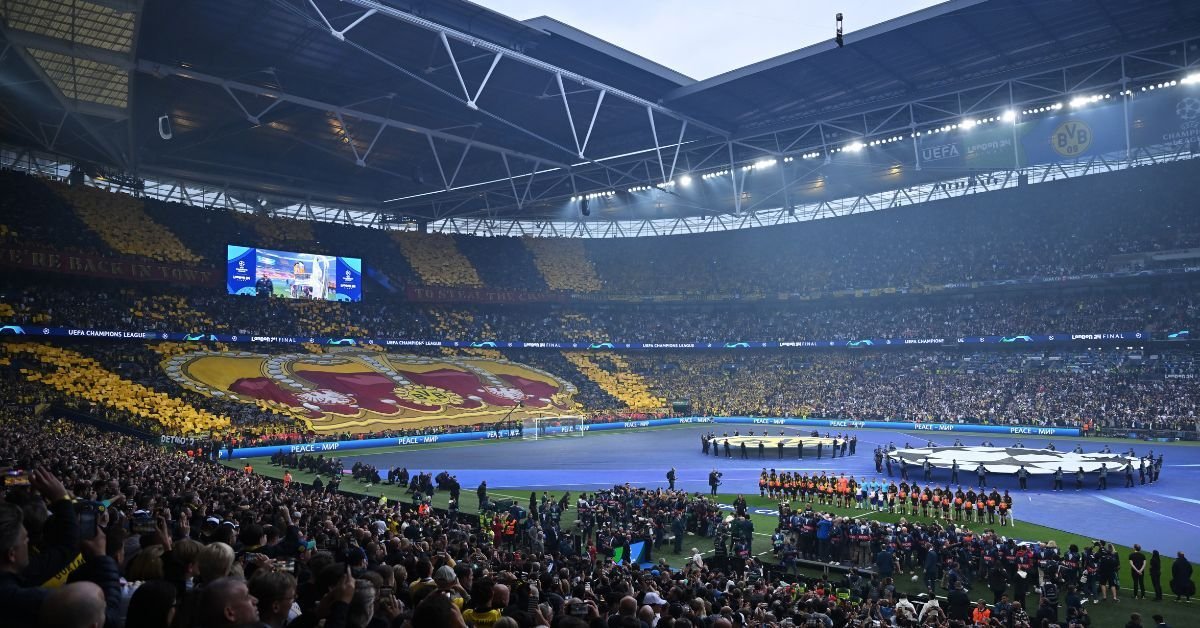 JobeSZN's tweet photo. UCL final tifos are not for everyone 🫢 https://t.co/ZhrwZPFp9W