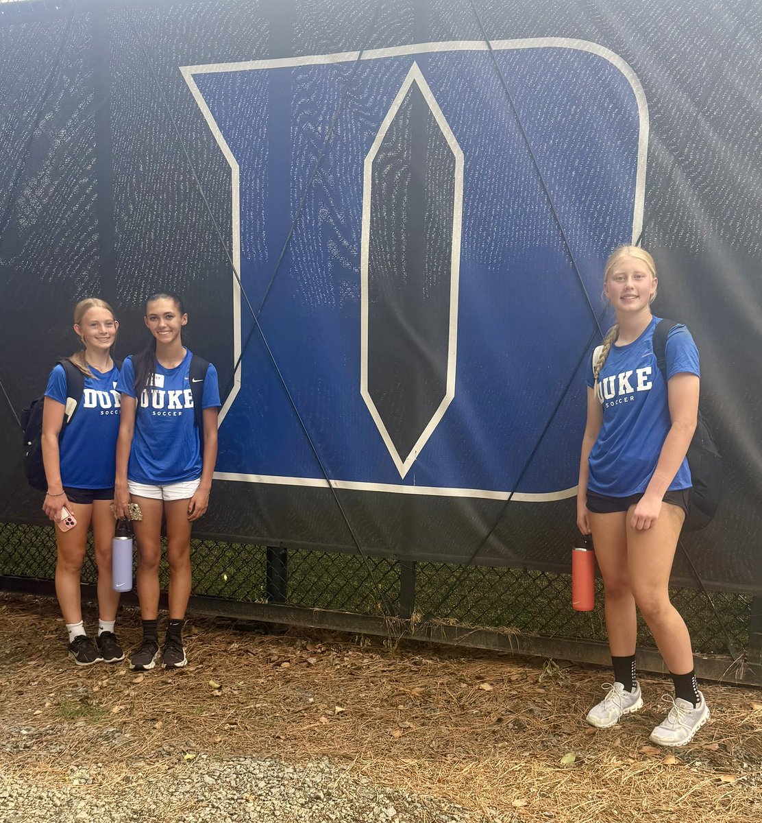 VStahly65692's tweet photo. Enjoyed the All-Access Experience @DukeWSOC yesterday ⚽️ Beautiful campus, top notch facility and enthusiastic coaches made for an amazing experience 💙 https://t.co/TjtOJq8NOd